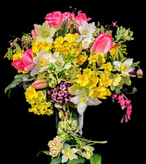 Romantic bouquet of the first garden flowers - 787121130