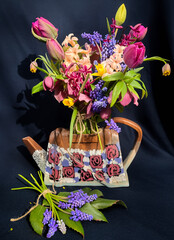 Romantic bouquet of the first garden flowers - 787121195