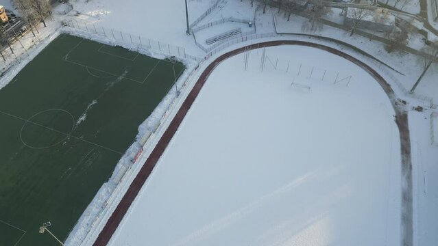 Jelenia G&oacute;ra z lotu ptaka, Stadion piłkarski, Zabobrze