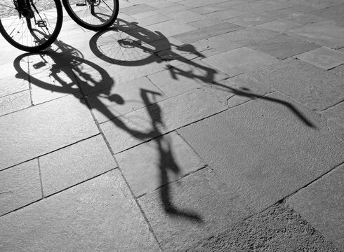 bicycles,shadow play,fahrräder,schattenspiel
