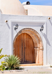Tunezja Djerbahood, 04 kwiecień 2024, ozdobne wejście do domu