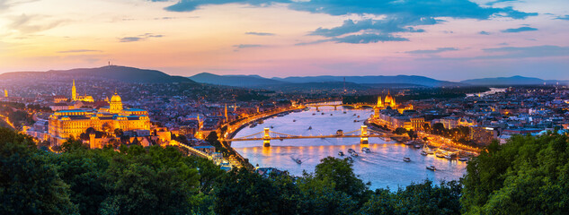 Budapest at sunset - obrazy, fototapety, plakaty