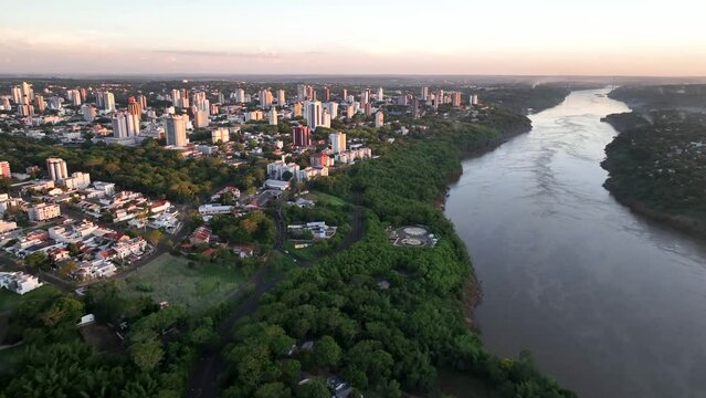 Ponte da Amizade in Foz do Iguaçu. Aerial view of the Friendship Bridge that marks the border between Brazil and Paraguay and connects Foz do Iguaçu to Ciudad del Este. Paraná river.