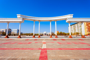 Arch at Independence square in Nukus