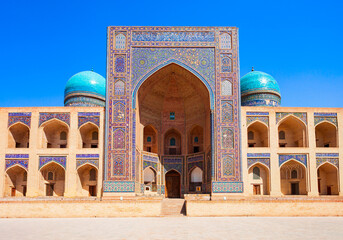 Madrasah Mir Arab, Poi Kalon complex, Bukhara - obrazy, fototapety, plakaty