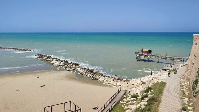Termoli - Panoramica della spiaggia dal borgo antico