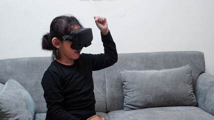 Obraz premium Living in the Future: Embracing Wearable Gadgets for Smart Lifestyles