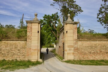 Fototapeta na wymiar entrance to the fortress