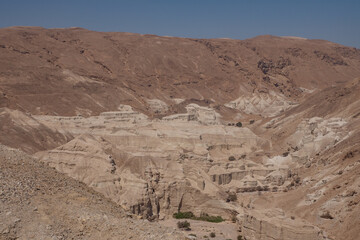 Beautiful stone desert mountain landscape of Israel. Ruins of the old ancient city - obrazy, fototapety, plakaty