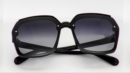 Sunglasses No : 22 -8K-7680x4320