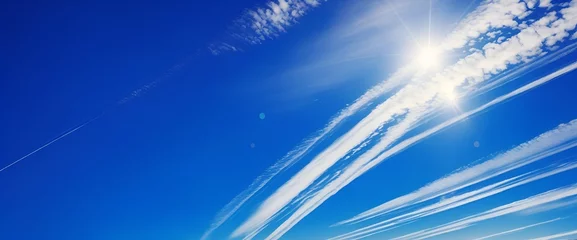 Behangcirkel 太陽と白い流れる雲 © 　Coro