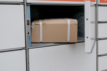 shipment in a parcel locker box