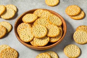 Assorted Round Whole Wheat Crackers