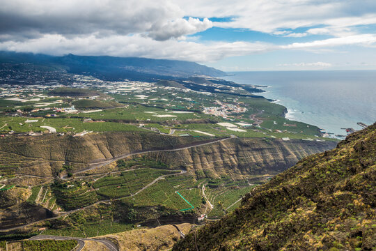Panoramic view of the Llanos from the Time viewpoint on the island of La Palma.
