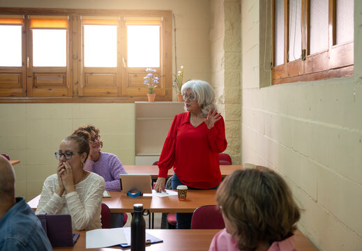 Lifelong learning in a senior education class