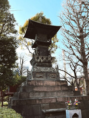 Tokyo, Japon. March 29, 2024: Beautiful colorful landscapes with blue sky at Kaminarimon, the gate of Sensoji temple.