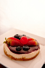 cheesecake with berries