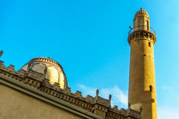Fototapeta na wymiar Shiite Mosque of Imam Huseyin of 18 century in Baku, capital of the Azerbaijan Republic, taken in October 2023.