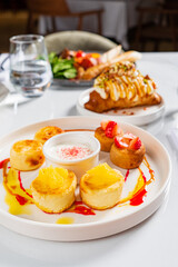 cottage cheese pancakes with berries