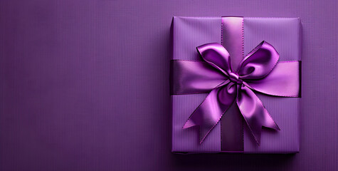 Banner with purple gift box and ribbon on purple background, suitable for special occasions such as birthdays, Christmas, and Mother's Day.