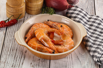 Gurmet king prawn in the bowl