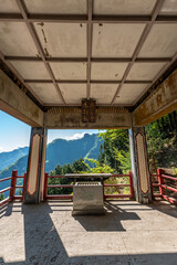 三峯神社奥宮遥拝殿　埼玉県秩父市