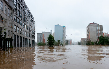 Großstadt Flut Überschwemmung - 789090583