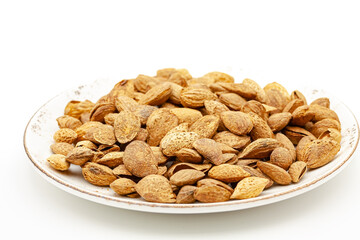 Raw soft-shelled almonds