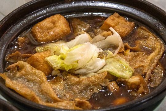 Bak kut teh serving in clay pot, a pork rib dish cooked in broth
