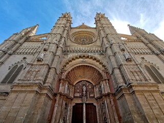 Fototapeta na wymiar Die Kathedrale La Seu von Palma de Mallorca