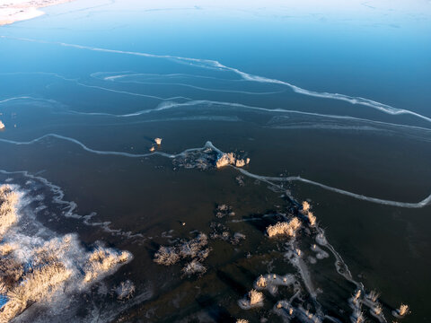 Abstract frozen waves on lake