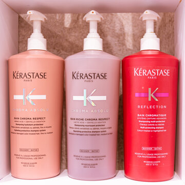 Trio flacons de  K&eacute;rastase, shampoing hydratant protecteur pour professionnels.