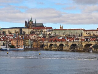 Panorama Pragi. Most Karola w Pradze - Karlův most
Praga, Katedra św. Wita ( Katedrála Sv. Víta...