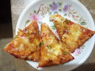 Pizza slice 