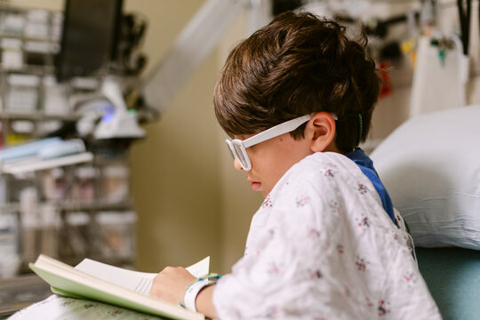 Tween boy at ER cubicle