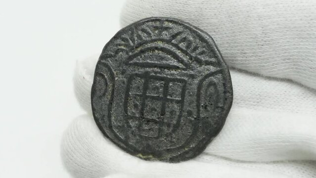 Old Coins. Portuguese India Coin 