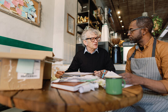 Business Meeting at Café
