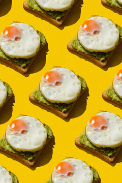 Avocado egg toast pattern.
