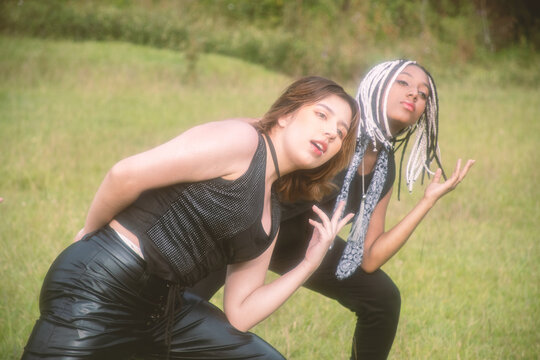young girls dancing kpop