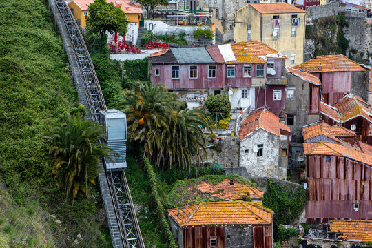 Funicular dos Guindais, Porto. 