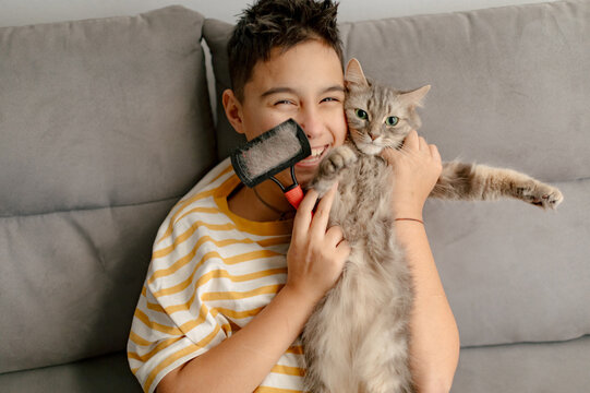 boy with cat