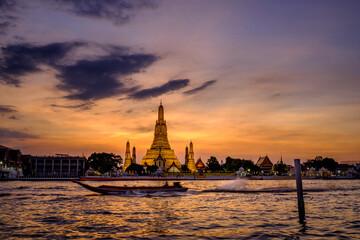 Wat Arun Ratchawararam in Thailand