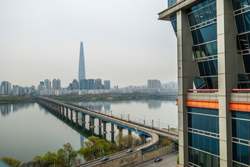 대한민국 서울, 고층빌딩, 한강, 교통체증, 도시풍경
