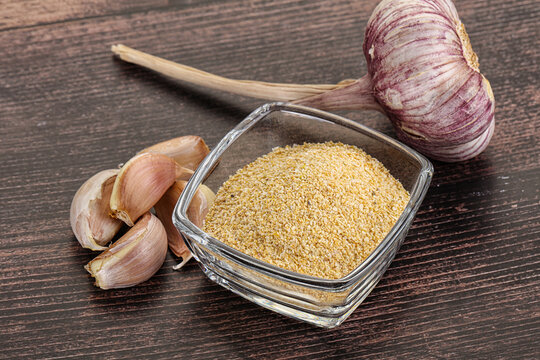 Dry granulated garlic aroma seasoning