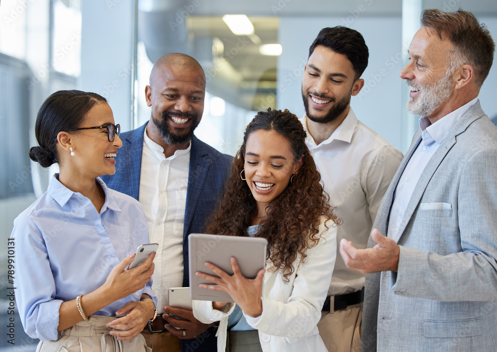 Aufkleber group, business and people with tablet in office from mentor for training or meeting with teamwork f