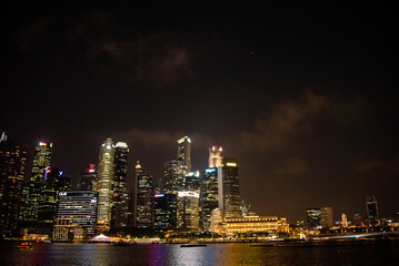 Fototapeta na wymiar Singapore panorama city skyline at Marina Bay and Singapore business district