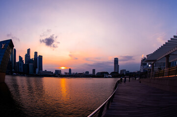 Fototapeta na wymiar view on the skyscrapers and skyline of downtown Singapore