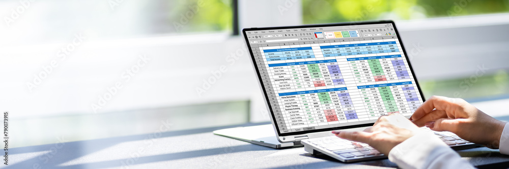 Poster KPI Dashboard Data Analytics