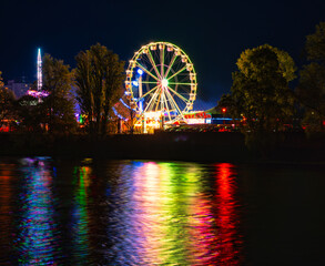 Riesenrad Volksfest Elbe Magdeburg Nachtaufnahme