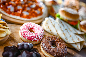 Foods enhancing the risk of cancer. Junk food - 790147999